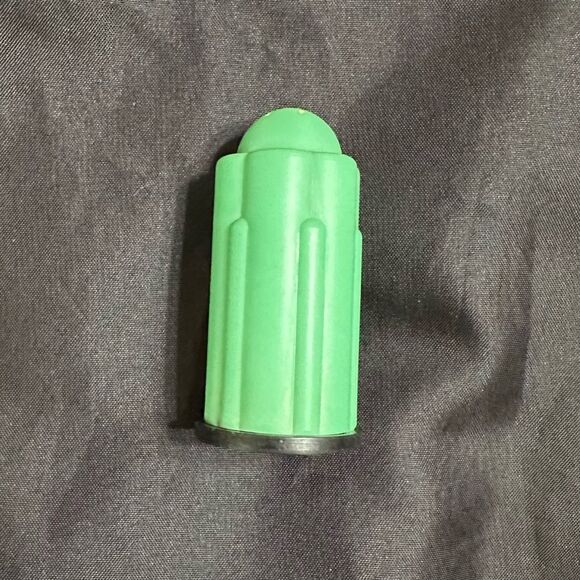 Vintage Bonny ware mint green Salt Shaker Art Deco style salt or pepper shaker. - Picture 5 of 12